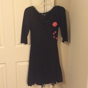 Removable pin Betsey Johnson black cocktail dress